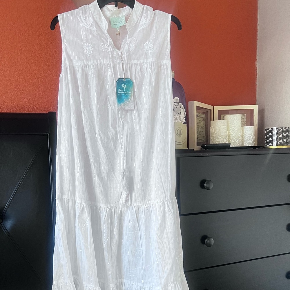 True destinations long dress. XS NWT.